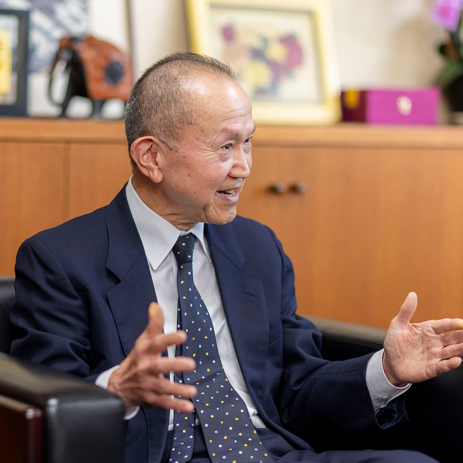 横山 彰学長