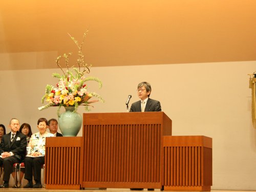 来賓祝辞（全国社会福祉協議会副会長 古都賢一様）