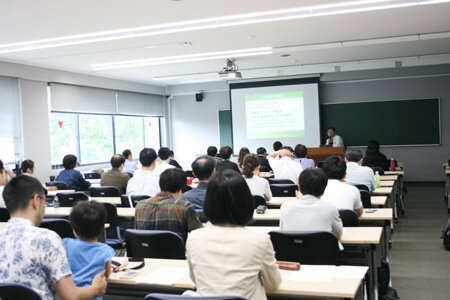 社会人対象合同説明会を開催