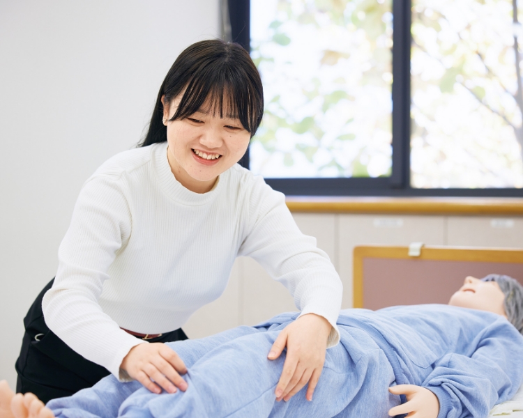 﨑山 依織里 さん